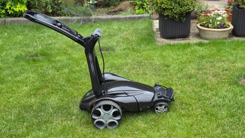 Stewart golf follow - x9,